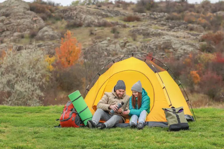 Best Romantic Camping Activities For Couples